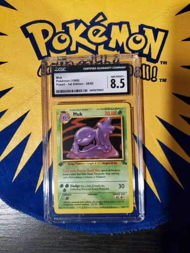 CGC 8.5 Muk Fossil 1st Edition 28/62 Non-Holo Pokémon (1999)