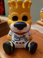 Sluggerrr Collectible Vinyl Figure Made by Robots KC Royals Mascot