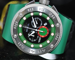 invicta akula sport