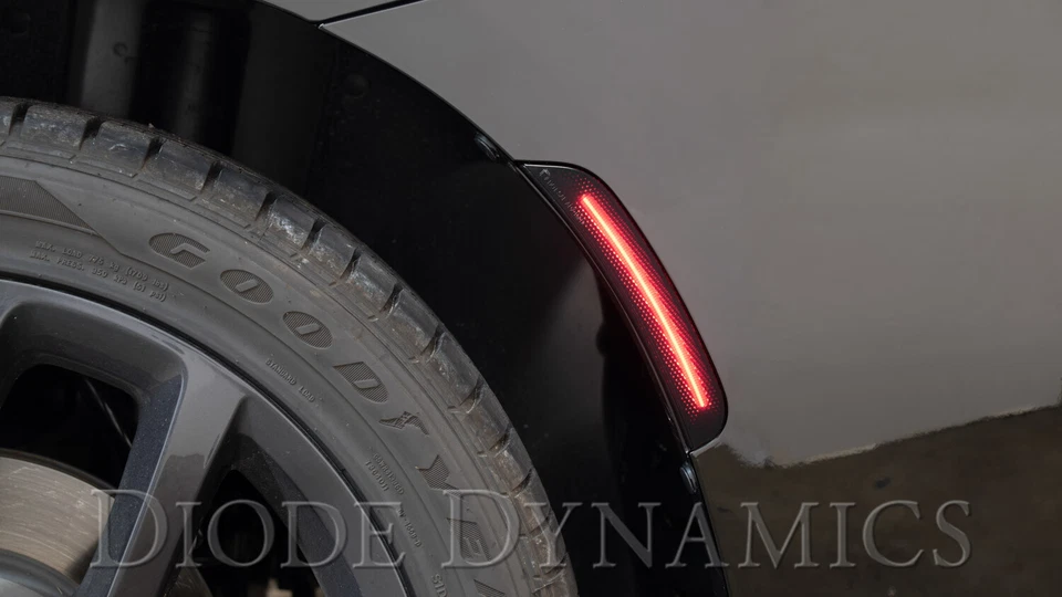 Juego transparente de marcadores laterales LED Diode Dynamics para Dodge Charger 15-20 Foto 3 de 4