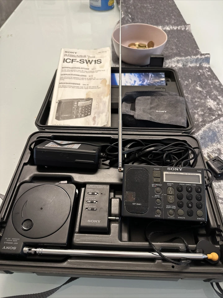 SONY ICF-SW1 S Weltempfänger / Set Mit Koffer Und Mehr Aus Japan