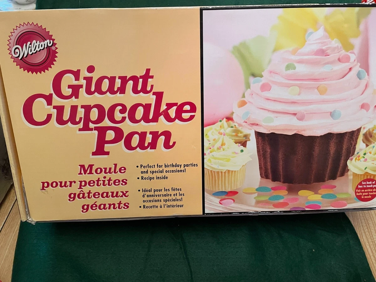 Wilton Giant Cupcake Cake Pan Decorative Bakeware Non Stick New in box