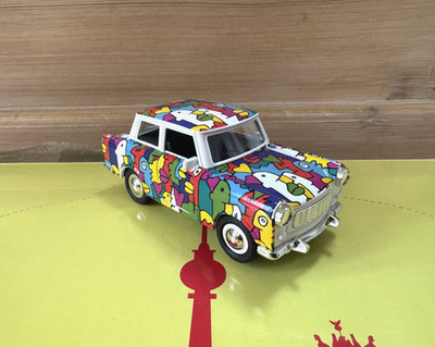 Thierry Noir Trabant Modellauto in weiß NEU