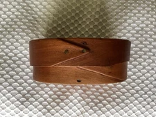 ANTIQUE SHAKER MINIATURE BENTWOOD OVAL PANTRY BOX/ 2 FINGER LAP JOINT DESIGN