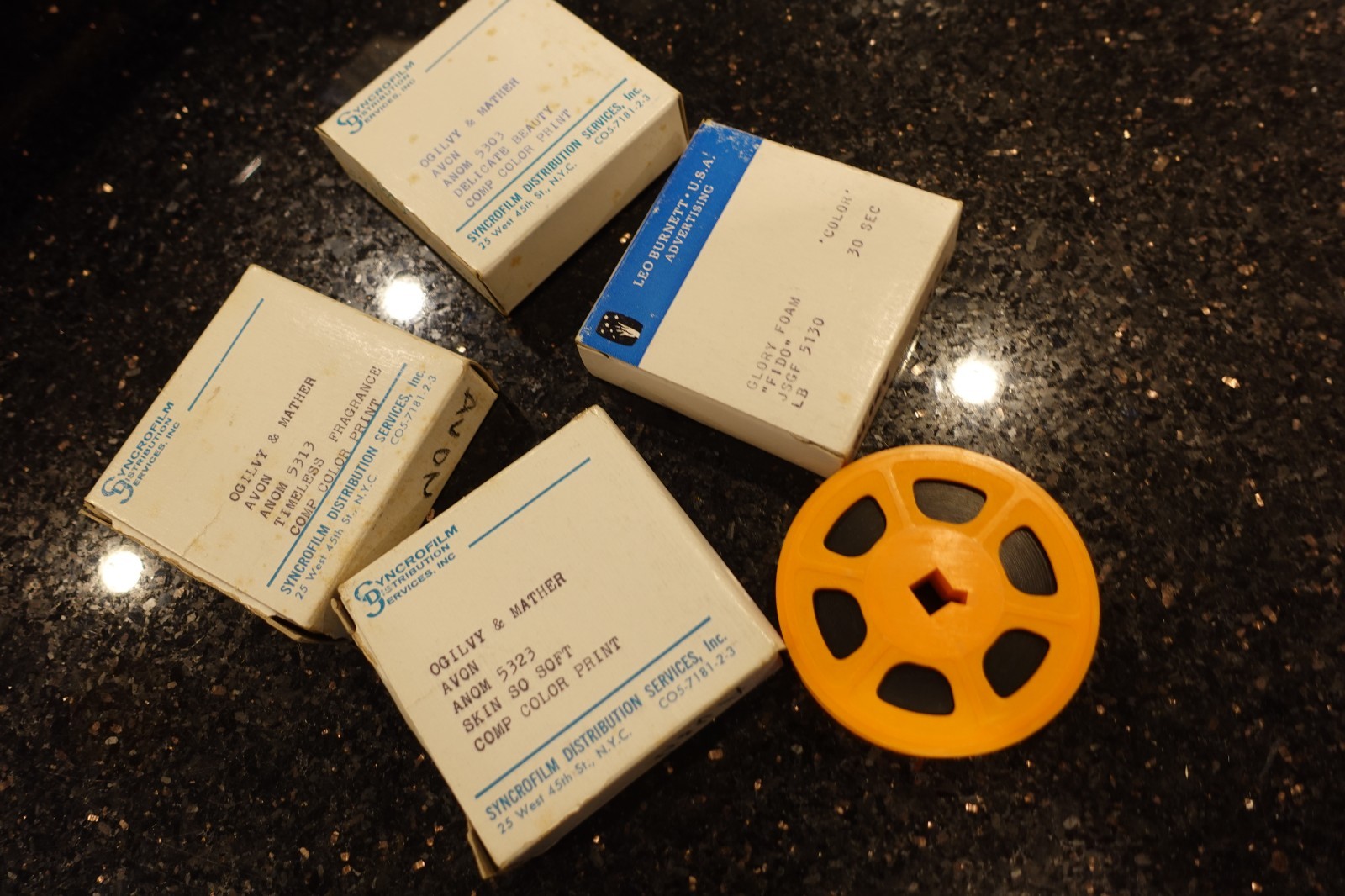 5X  16mm film 1970's TV COMMERCIAL  AVON Glory Foam IVORY LI