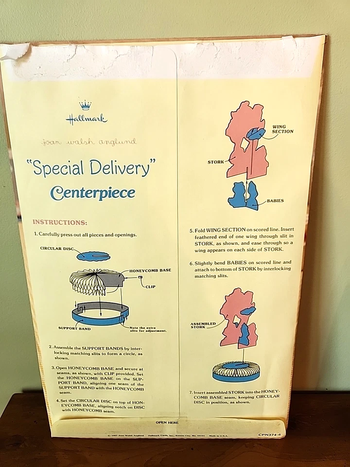 Centro de mesa de cigüeña entrega especial sello panal baby shower de colección J Anglund Foto 2 de 4