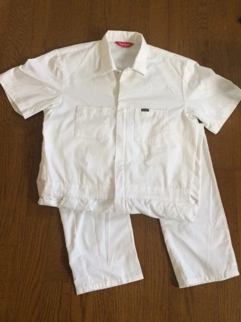 Combinaison blanche manches courtes gratuite Supreme taille M