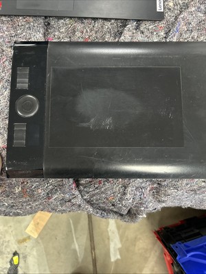 Wacom Intuos4 PTK-640 Grafiktablett - mittlere Größe