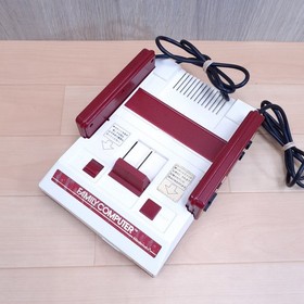 Nintendo Famicom Super Mario Bros Storage case with Japanese console & 10 Games