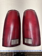 88-94 Chevy Gmc Silverado Sierra Oem Tail Light Assembly Left Right