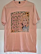 Dolly Parton Find Out Who You Are  Do It On Purpose Graphic T Shirt Size Medium