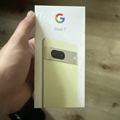 Google Pixel 7 Lemongrass/Yellow 128GB Unlocked Smartphone