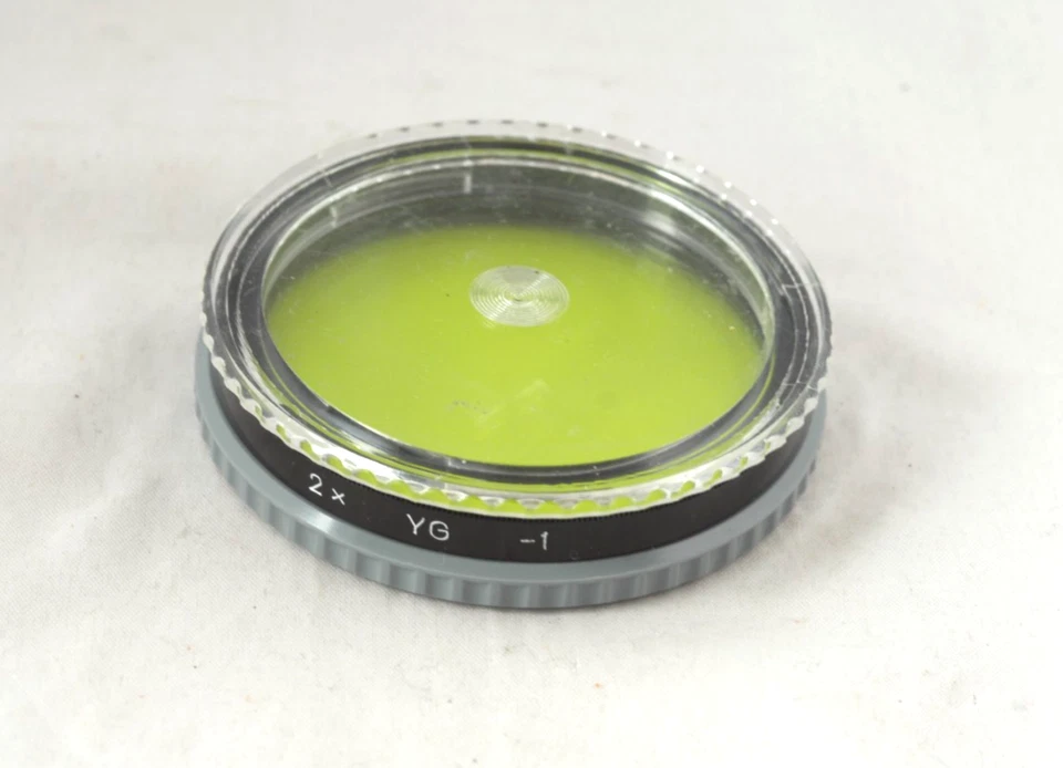 Original Hasselblad B50 Yellow-Green (YG) Filter in Excellent Condition - Image 2 of 2
