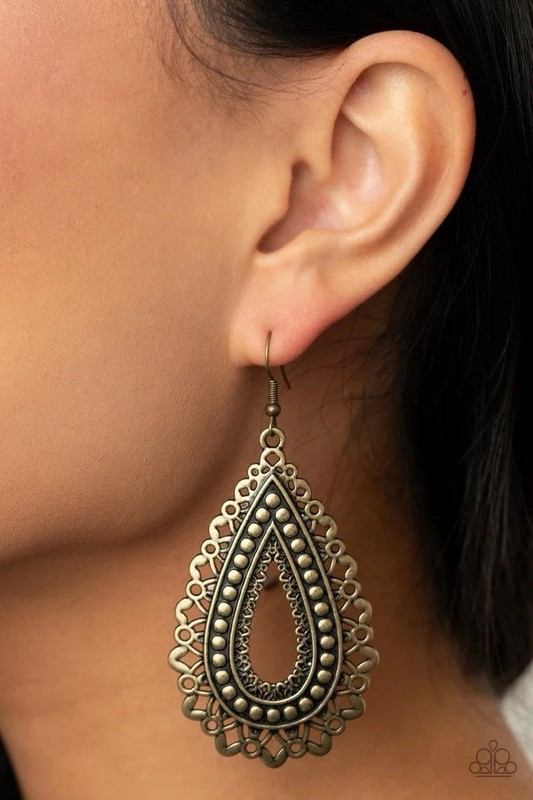 Paparazzi Texture Garden 💥Brass Earrings NIP💥