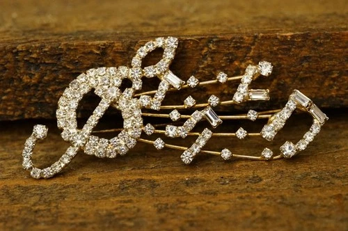 Vintage Costume Jewelry Rhinestone Treble Clef Musical Notes Score Brooch Pin
