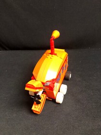 LEGO 3830 SpongeBob SquarePants The Bikini Bottom Express from 2008