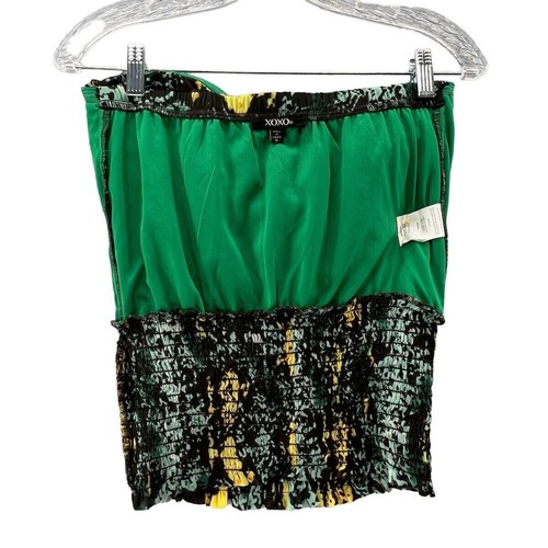 Top XOXO para mujer grande con volantes y estampado abstracto - Imagen 8 de 10
