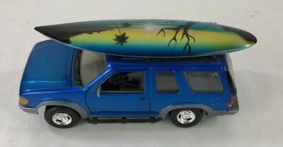 Redbox Ford Explorer W/Surfboard Diecast 1:24