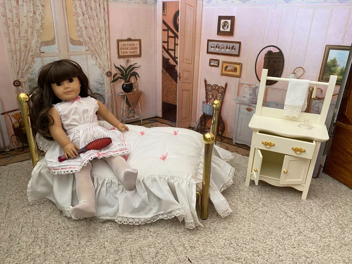 Used american girl on sale doll accessories