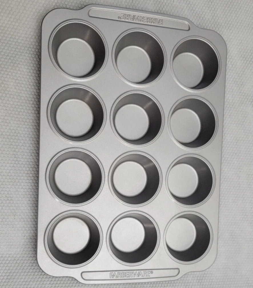 Farberware 12 - Cup Muffin Pan