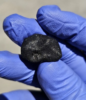 Meteorite**Georgia, McDonough**6.867 grams Extremely Fresh Individual, NEW FALL!