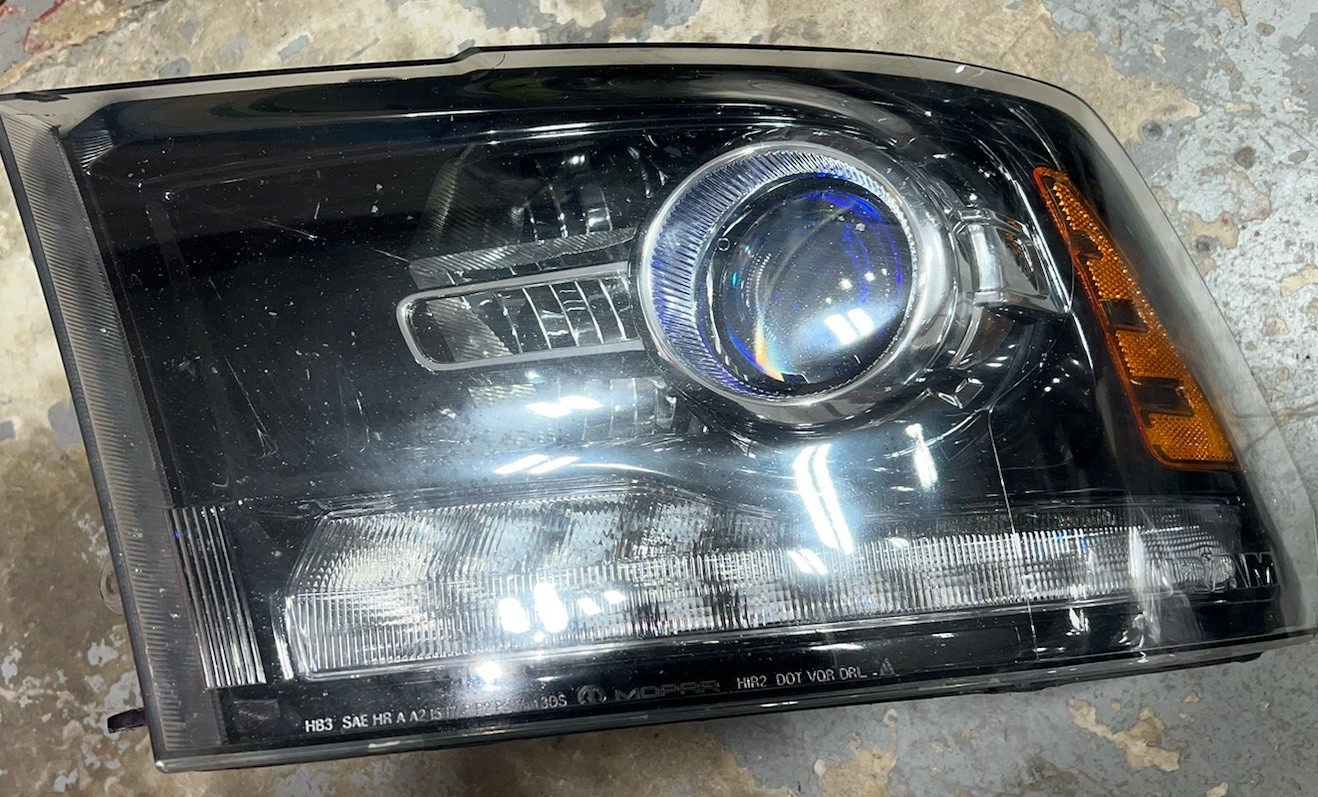 NICE! 2013-2018 DODGE RAM 1500 BLACK PROJECTOR LED LH DRIVERS HEADLIGHT OEM