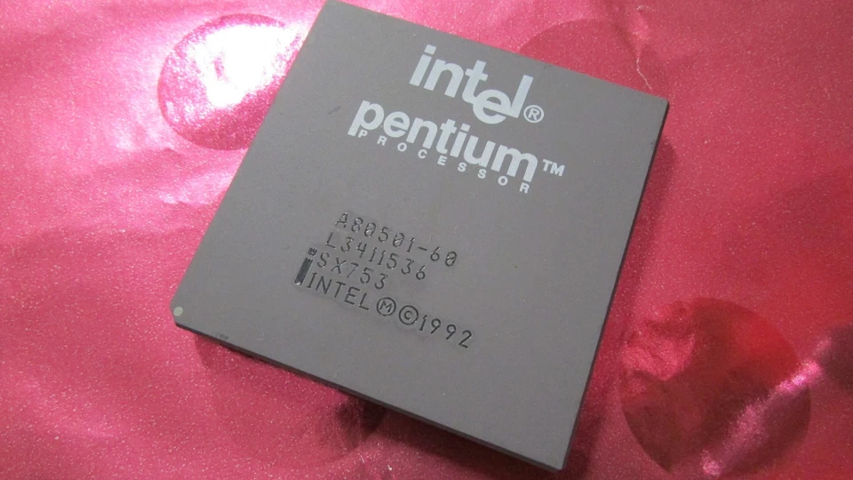 Rare Intel Pentium A80501-60 SX753 FDIV-BUG CPU/Processor Gold Bottom/Pins Sokt4 - Image 2 of 4