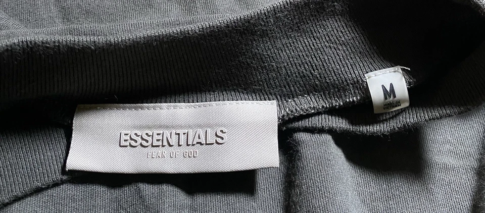 Camiseta básica de algodón Essentials gris pesado talla mediana para hombre de gran tamaño” Foto 4 de 4