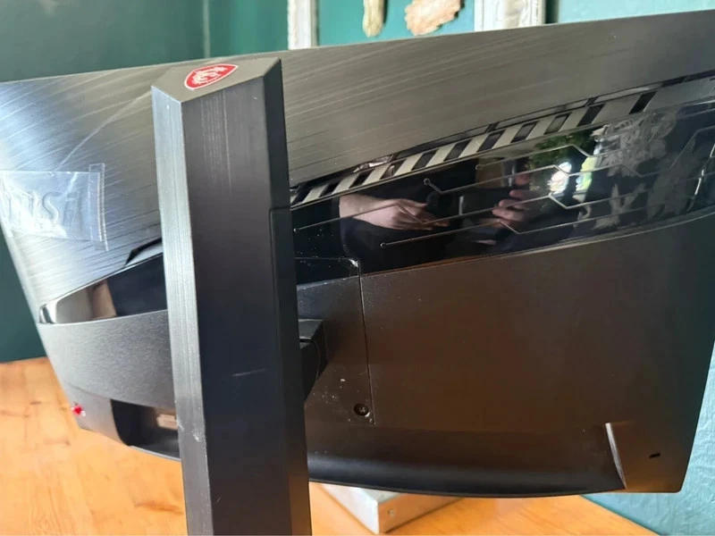 MSI Optix Mag241cp - 144hz - 1920x1080p - Image 2 of 4