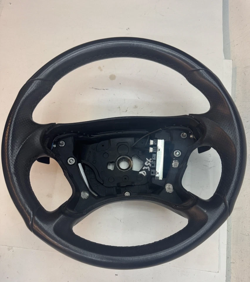 Volante Mercedes W211 E350 E550 2007-2009 con palancas de cambio negro Foto 3 de 4