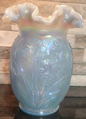 1997 Fenton Misty Blue Iridescent Glass Ruffled Opalescent Vase Daffodil Vtg - Picture 3 of 8
