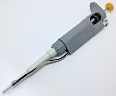 Denville Adjustable Pipette 10-100µL | Cleaned + Calibrated