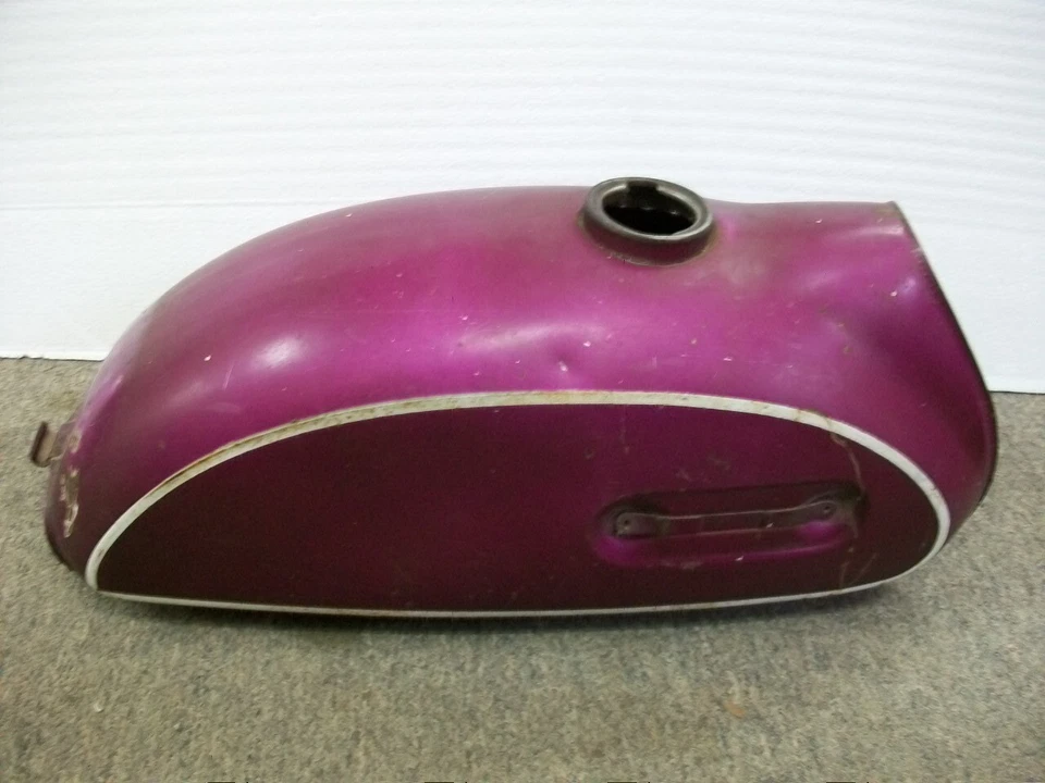 Nice! 1971 Yamaha HT1 90cc Gas Tank Fuel Tank Vintage 90 HT 1 Foto 2 de 4