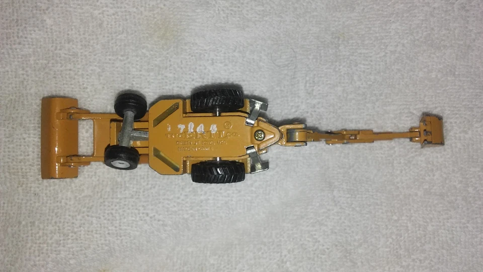 Retroexcavadora ERTL International Harvester Foto 4 de 4