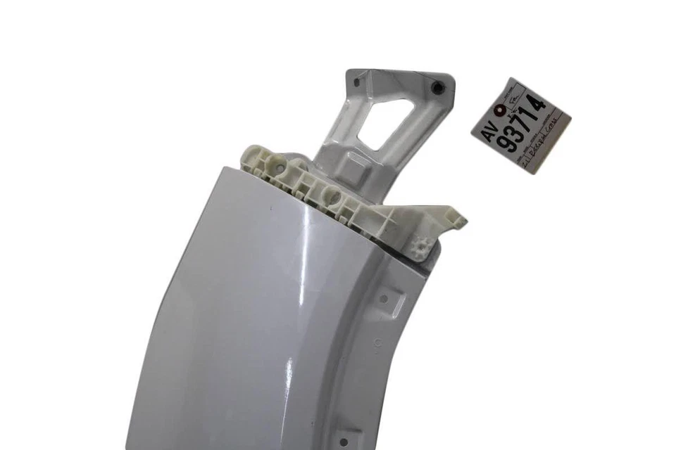 Fender MITSUBISHI ECLIPSE CROSS Right 21 — 第 2/4 张图片