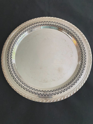 Vintage WM Rogers Silver plated 4170 12'' diameter pierced tray ruban edge.