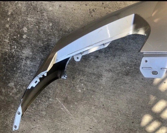 Parachoques delantero Nissan GT-R R35 2009 2010 2011 OEM Foto 3 de 4