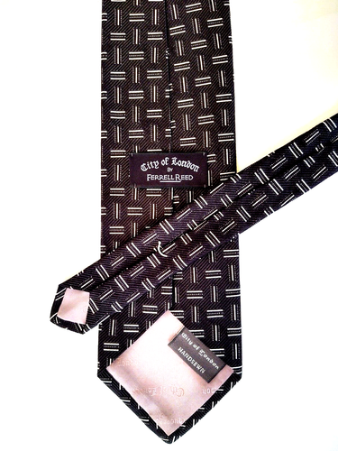 CITY OF LONDON 100% Silk Men's Necktie Geometric Black/Silver EUC - Picture 3 of 3