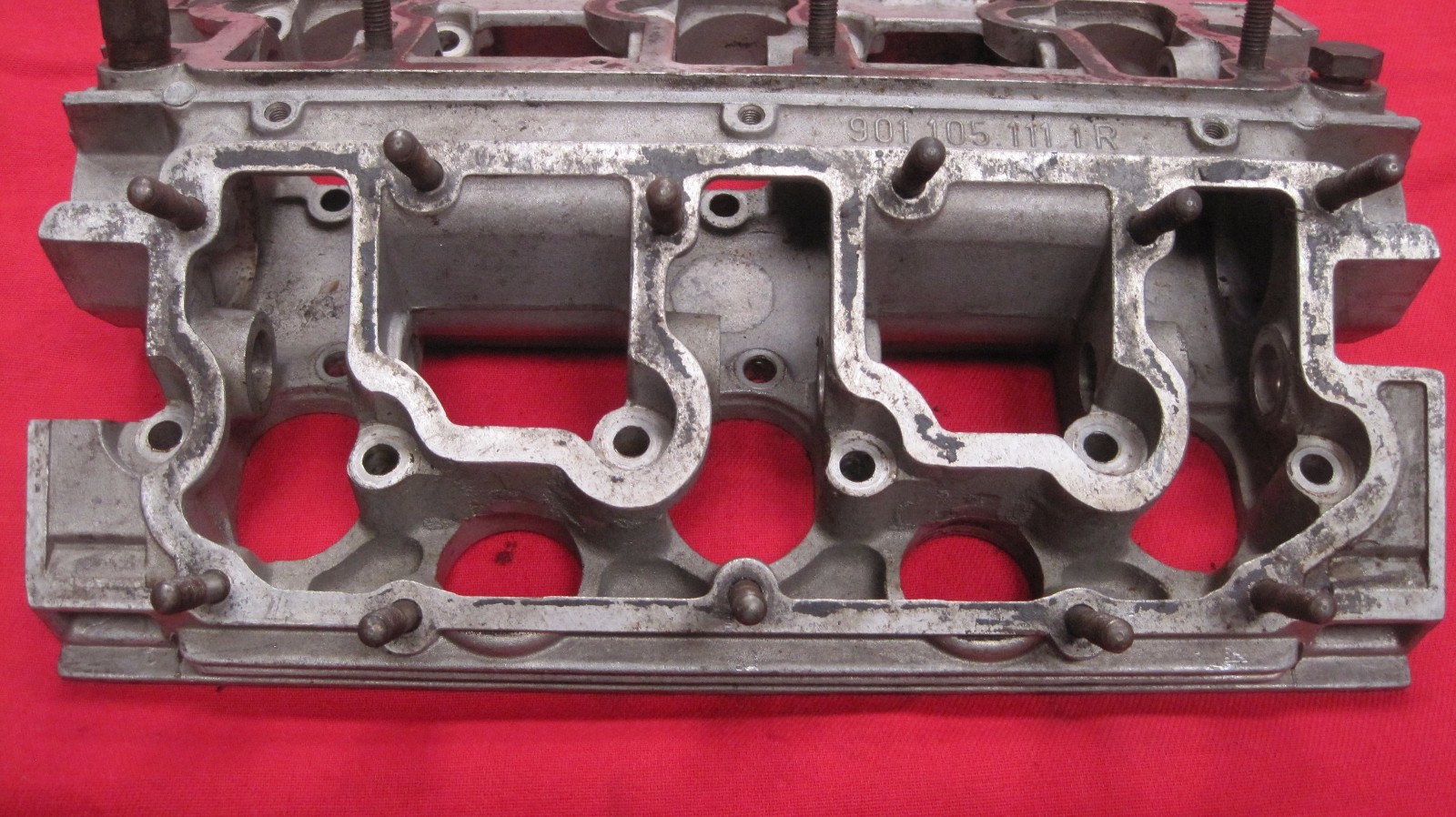 Porsche 911 USED 901-105-111-1R Cam Tower 1974-1977 2.7-L 2.7 Liter GERMAN