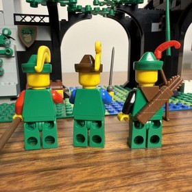 LEGO Castle: Forestmen's Crossing (6071) 1990 Rare Complete Set