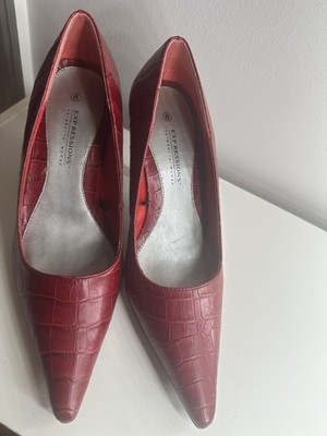 Expressions Slip On Pointed Toe Stiletto Red Crocodile Embossed Pumps Heels