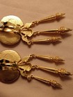 ELIZABETH TAYLOR FOR AVON EGYPTIAN REVIVAL CLEOPATRA ENAMEL CLIP ON EARRINGS — photo 4