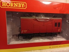 00 Hornby R6679 BR Horse Box 'M42369' - maroon