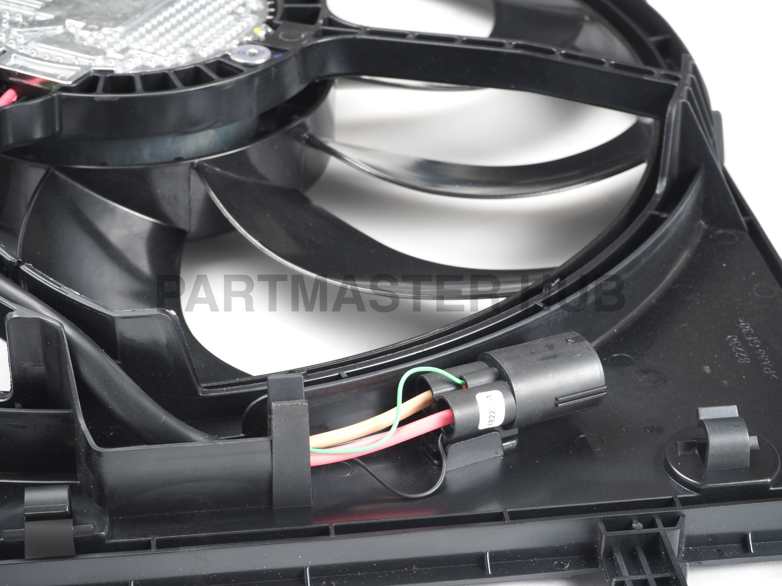 2013-2016 Maserati Ghibli Quattroporte Electric Radiator Fan - 3.0L V6 TT M157