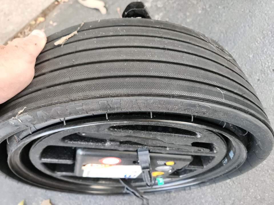 Amazing Chrysler Voyager Spare Tire Photos