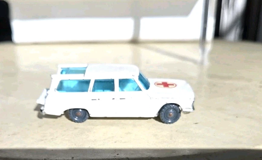 Husky Studebaker Lark wagionaire ambulamce #30-A - Image 3 of 4