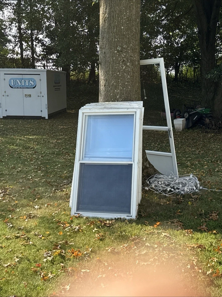 15 janelas de pátio e 1 porta de tela - Imagem 4 de 4