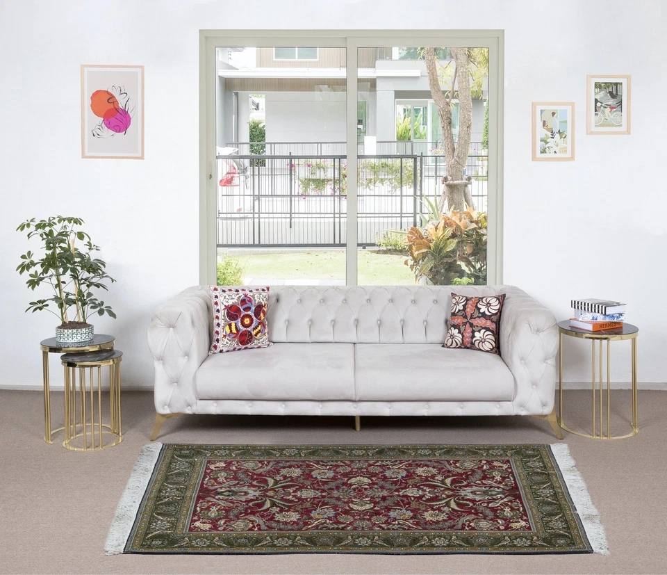 4.6x7 Ft Hand Knotted Turkish Rug in Red & Green with Floral Botanical Design - Image 2 of 4