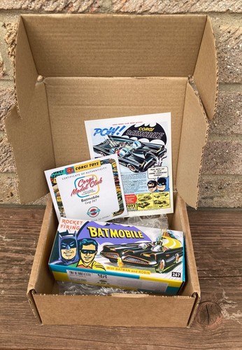 CORGI REISSUE MEMBERS ONLY EDITION BATMOBILE 267 MATT BLACK NOT GLOSS MINT BOXED - Picture 2 of 9