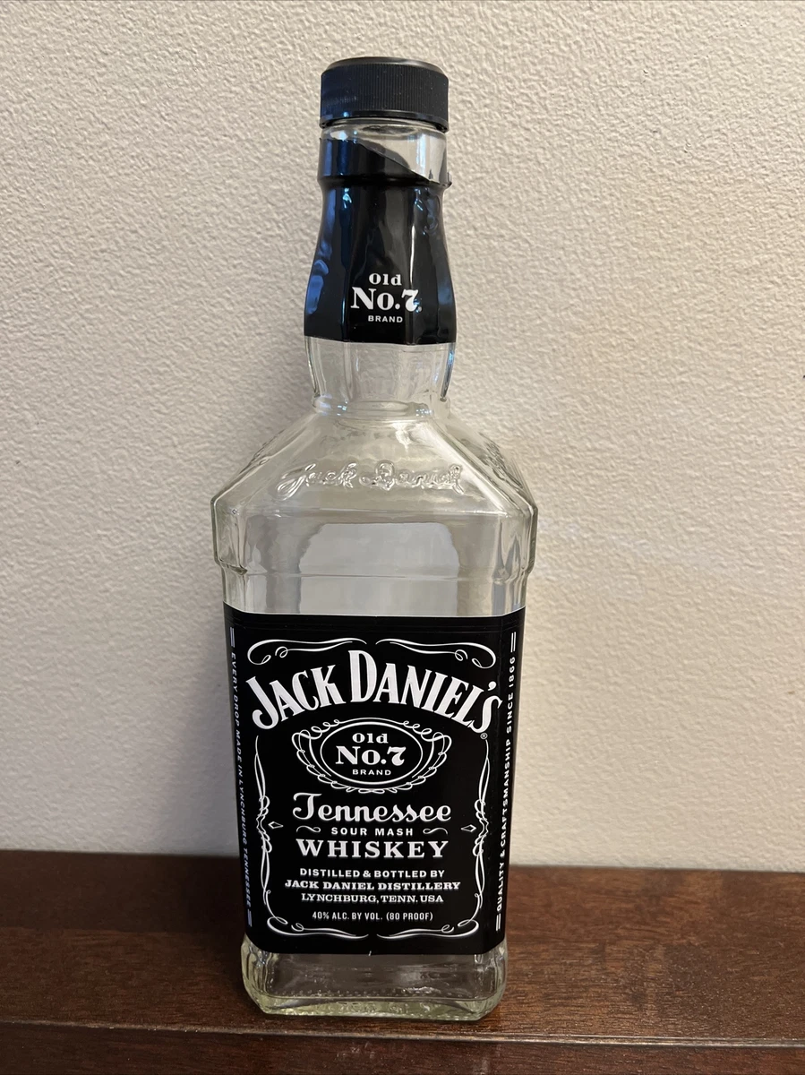 Empty Jack Daniels Bottle empty-jack-daniels-bottle